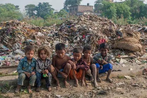 «Gli dei dagli occhi squarciati. Camus e il senso del limite»