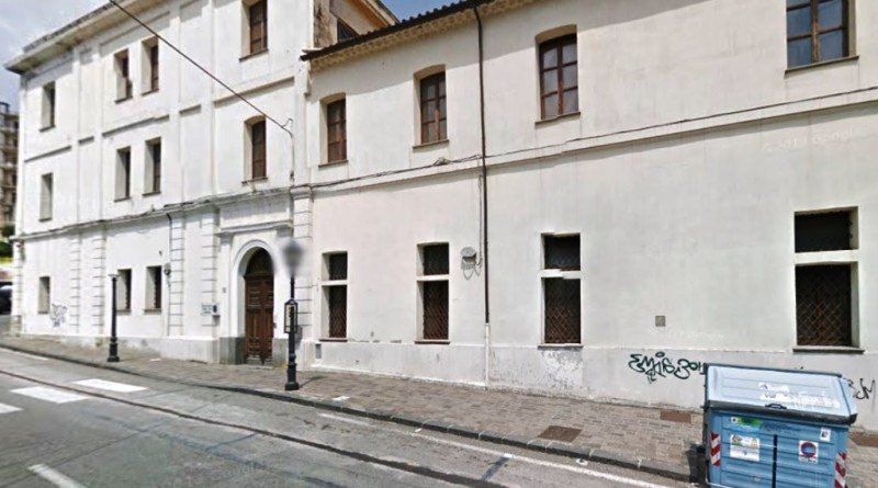 Catanzaro, l'ex ospedale militare va alla Procura