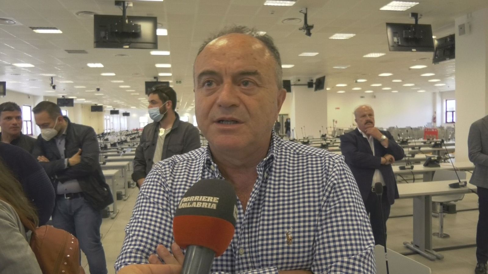 Gratteri: «Contro la carenza di pm lo smart working anche per il penale»