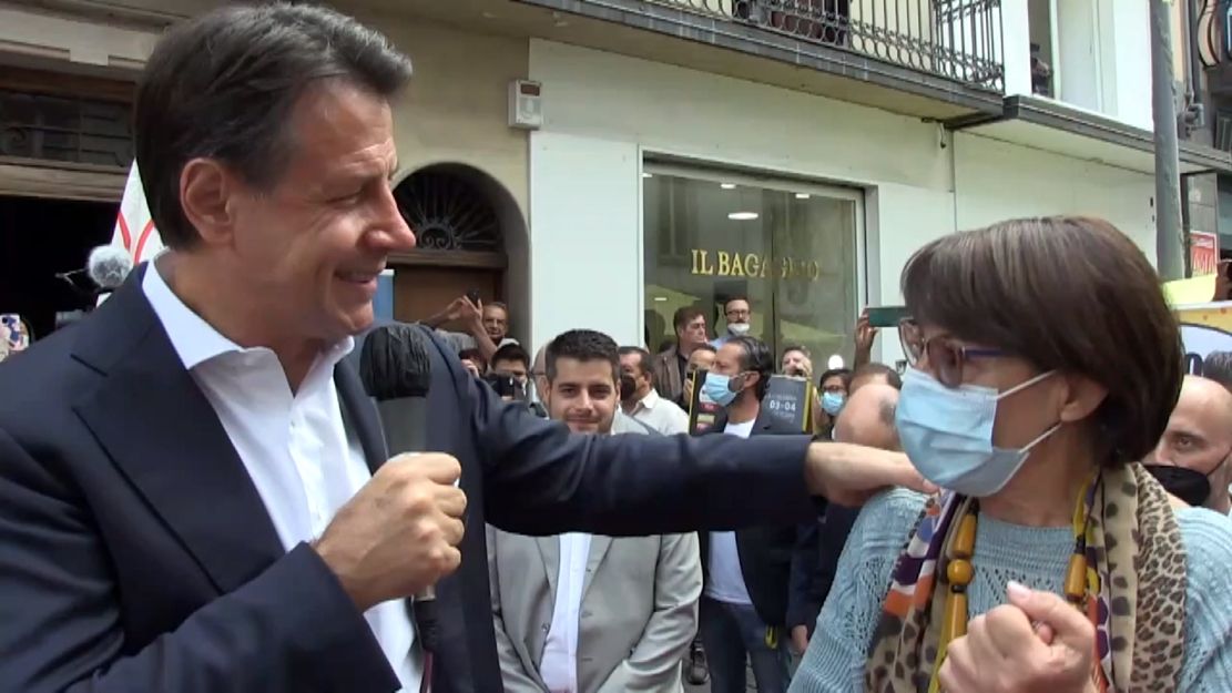 Conte: «Non c’è sviluppo senza legalità. Qui si respira la pressione dei clan»