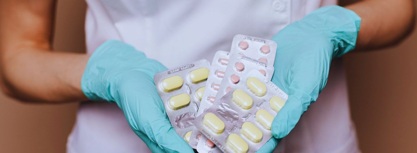 Meno risorse per l’innovazione farmaceutica: l’allarme delle società scientifiche