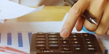 Bollette, a settembre arriva la stangata: +23% per le famiglie