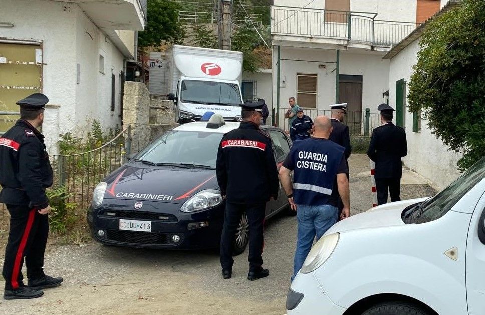 Baia di Caminia, iniziati gli sgomberi degli ultimi immobili realizzati su area demaniale