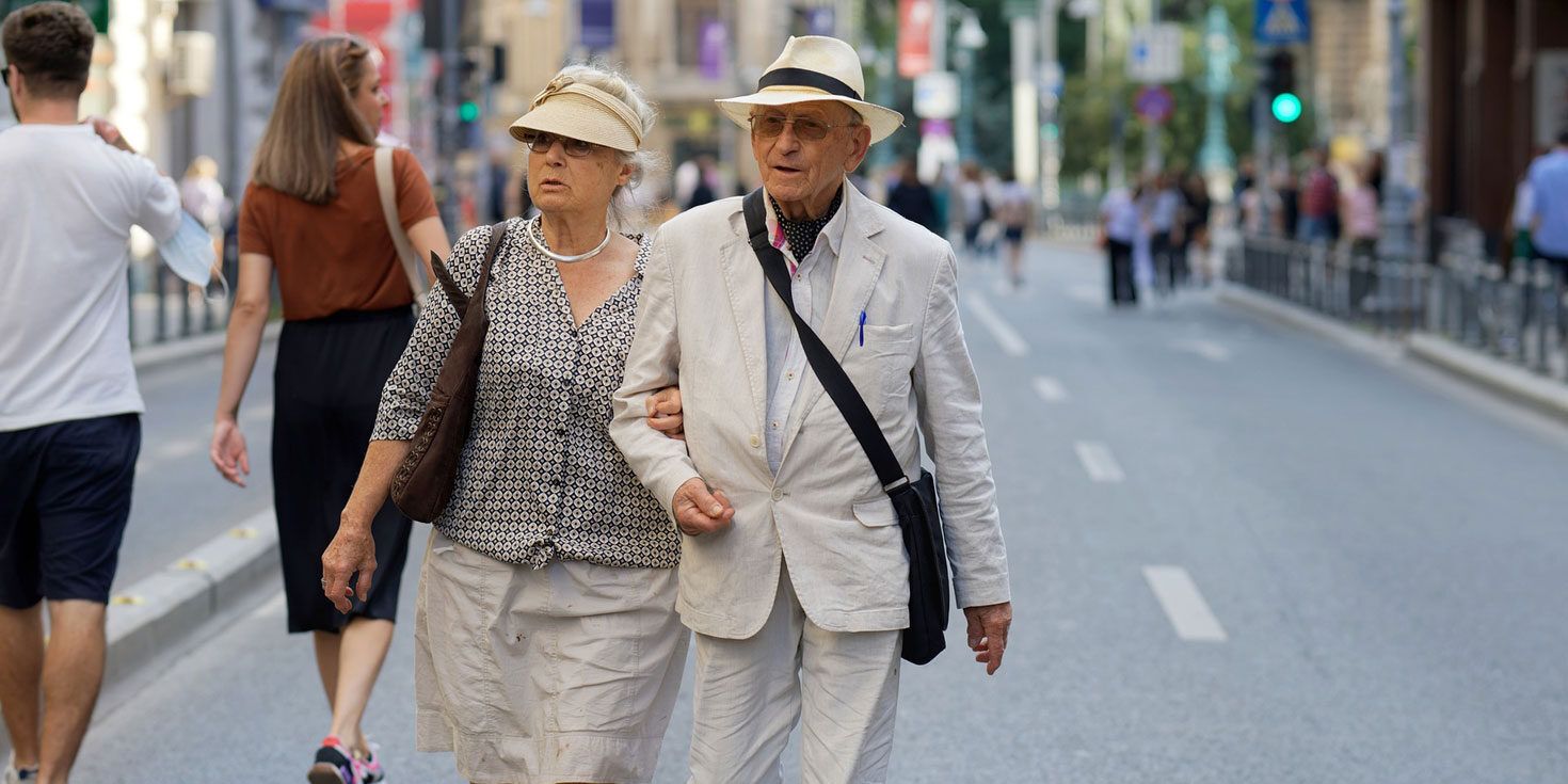 Incontinenza urinaria negli anziani: approcci di cura e supporto