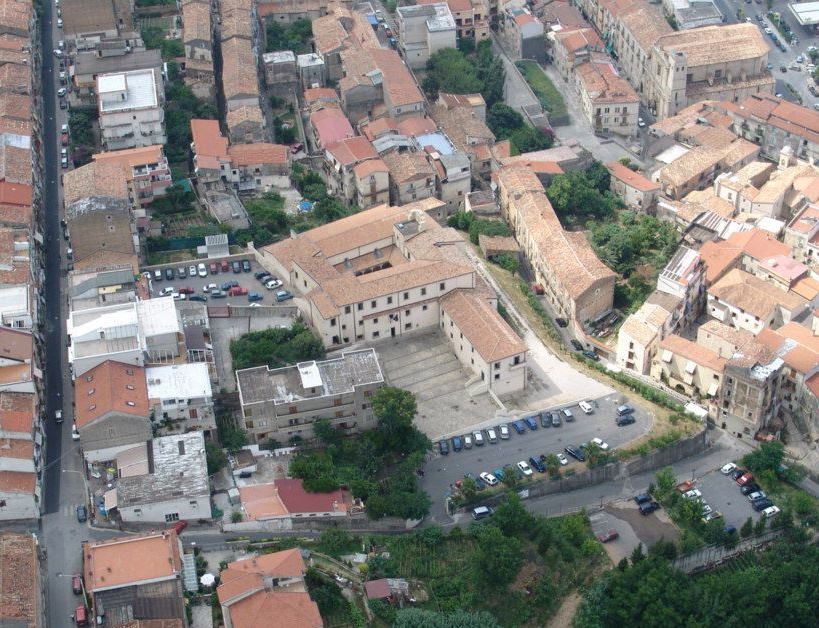 Guarascio: «A Paola gestione dei rifiuti corretta»