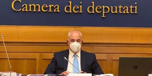 kalus-algieri-camera