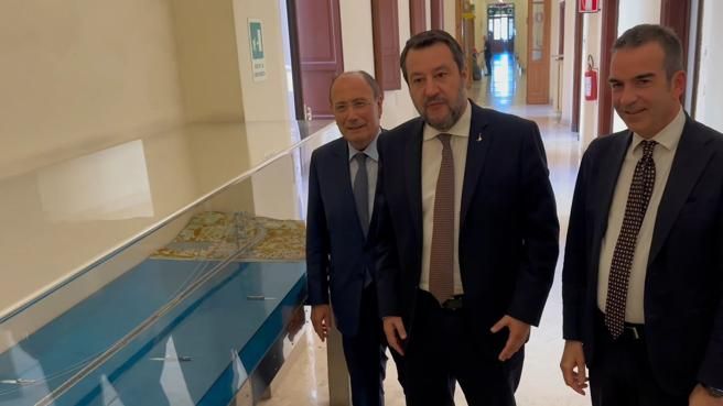 Salvini: «Ponte sullo Stretto attrattore di cervelli dall’estero in Italia»