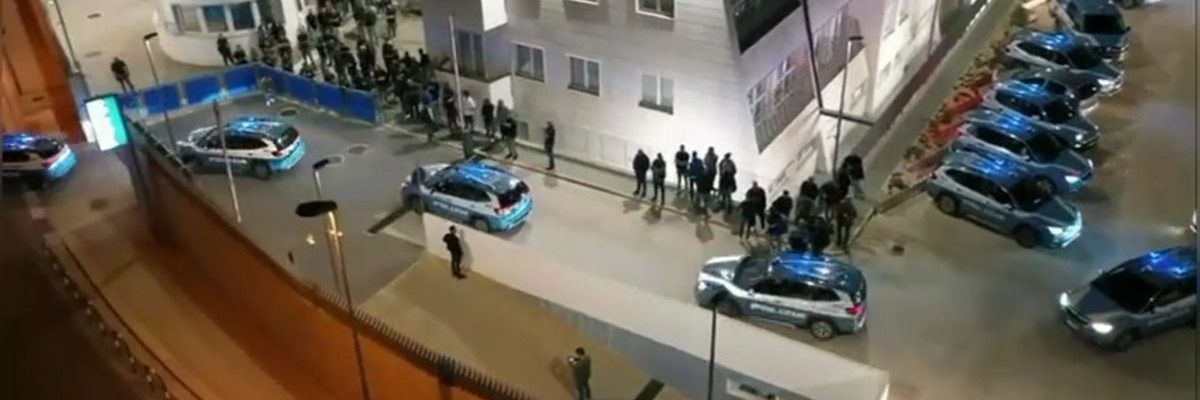 Droga a domicilio: 30 arresti nella nuova “piazza mobile” dello spaccio