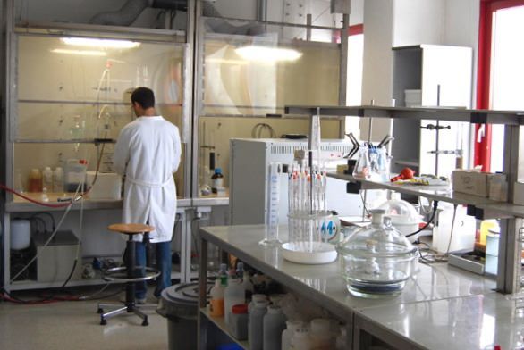 Vibo, laboratori Arpacal a rischio chiusura. L'appello dei dipendenti