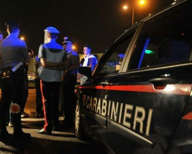 Lite per un parcheggio sfocia in rissa, sei arresti