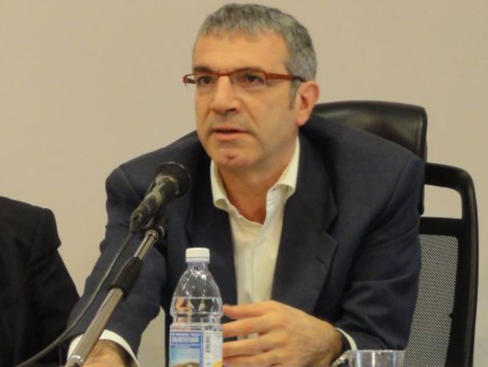 Trenta alla figlia del boss Il prof sarà interrogato