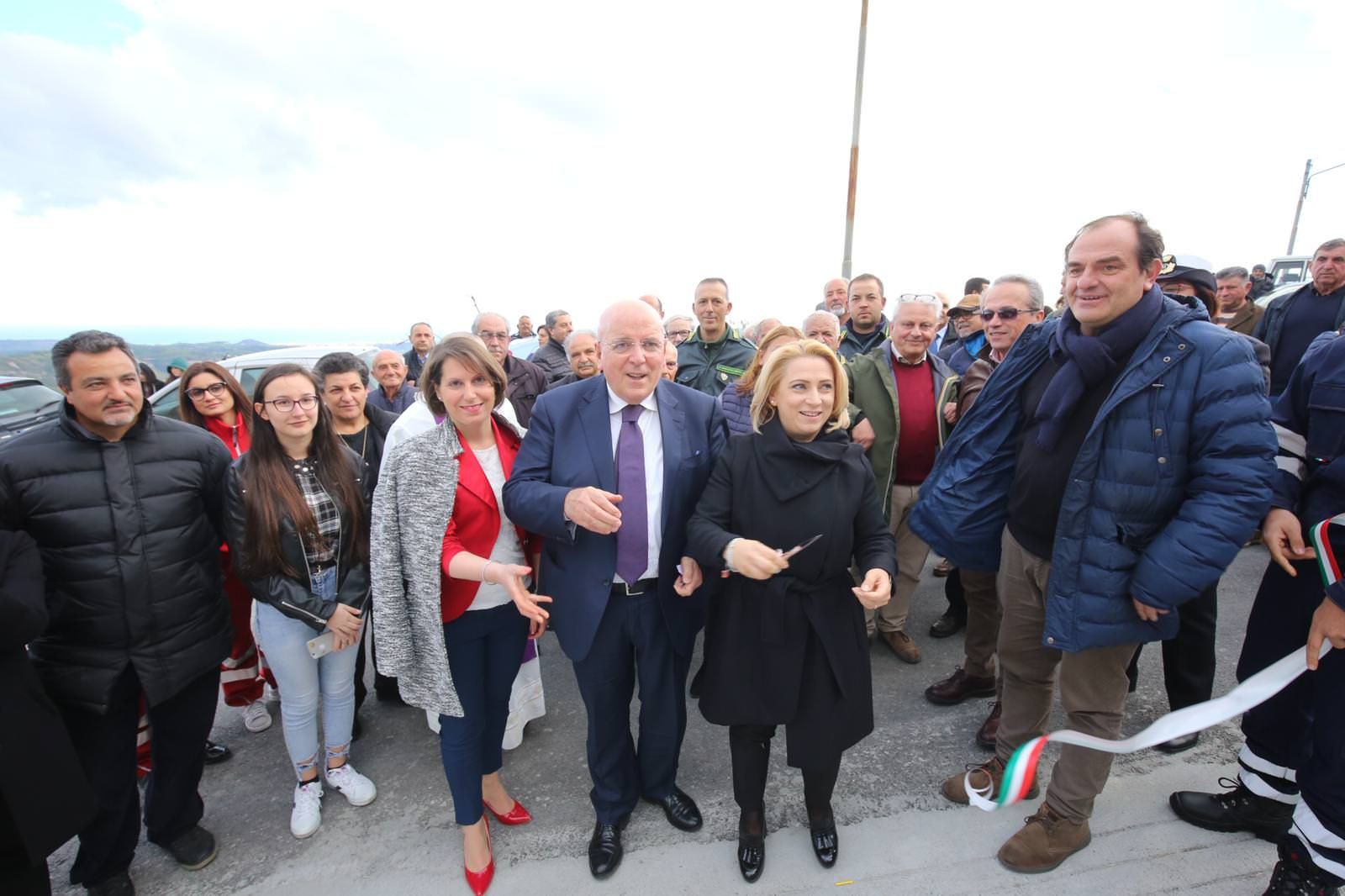 Caulonia, Oliverio inaugurata la riqualificazione di "Ursini"