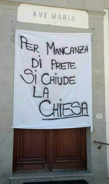 Mileto, chiesa chiusa «per mancanza di preti»