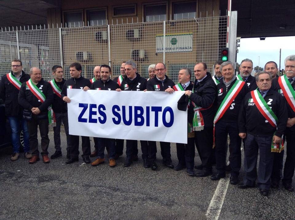 Istituzione della Zes a Gioia, sit-in dei sindaci