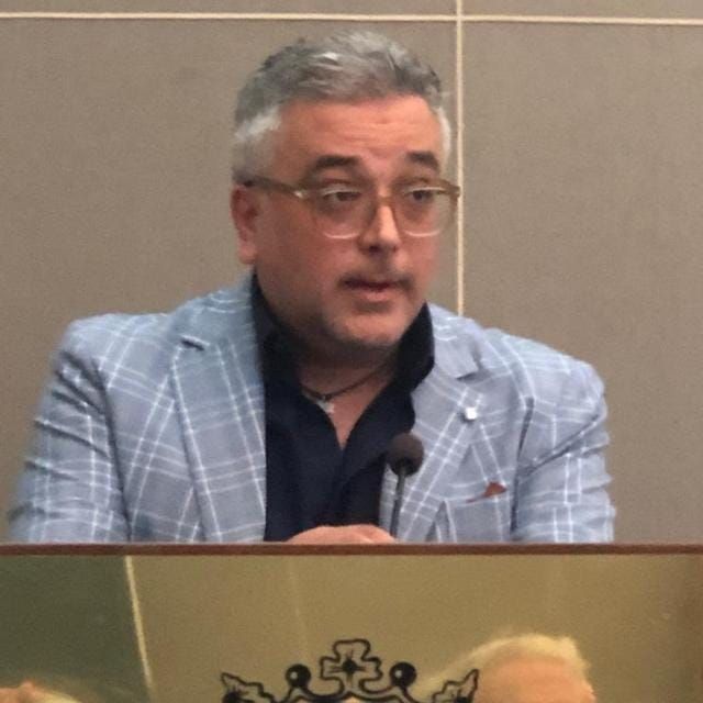 De Bartolo (IdM): «De Francesco strumentalizza la frase di Decaro sulla città unica»