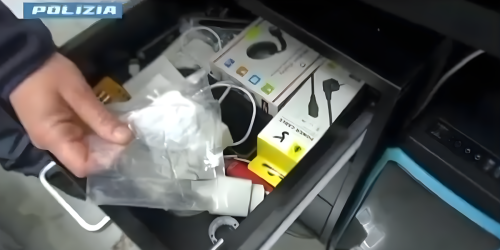 «20 minuti buoni buoni». Il “codice” dello spaccio di droga a Isola Capo Rizzuto decifrato dalla Dda