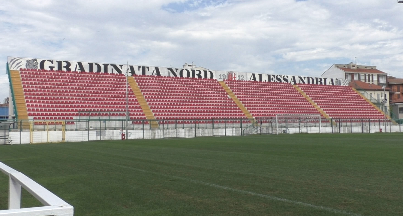 Serie B, Cosenza battuto dall’Alessandria. Pari per il Crotone