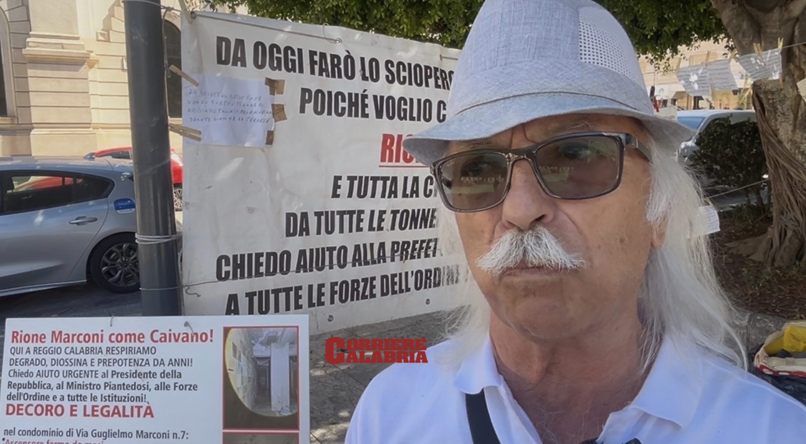 «Mi hanno minacciato»: Crucitti resta in piazza e sfida il degrado del rione Marconi