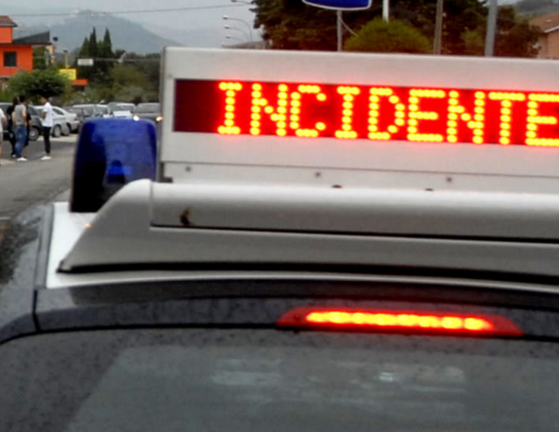 Tamponamento sull'A2, traffico bloccato tra Lauria e Laino Borgo