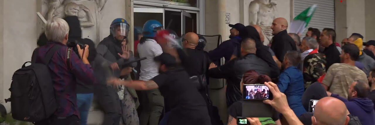 Assalto “squadrista” alla Cgil, scattano cinque arresti