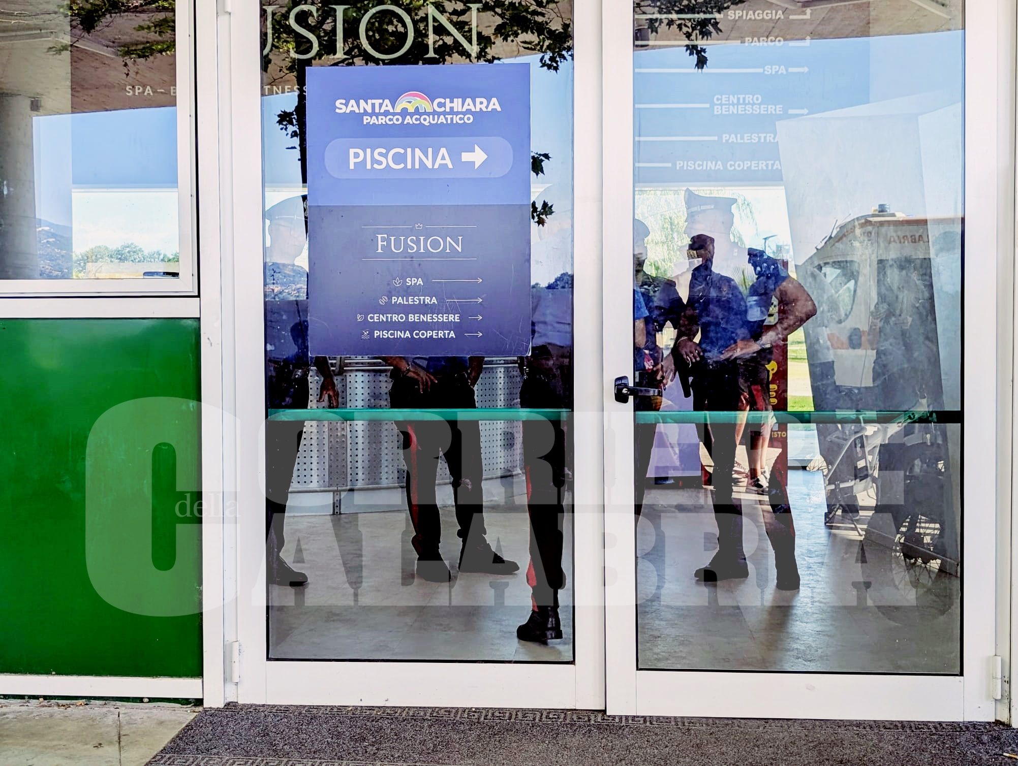 Bimba annegata al Parco Acquatico di Rende. «Ho visto un capannello di gente, poi la tragedia»