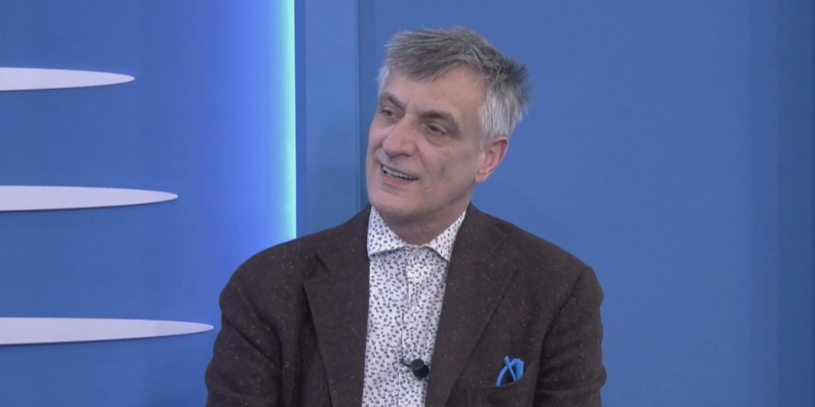 Cosenza nel ‘900, venerdì a Palazzo Martirano la presentazione del libro di Paride Leporace