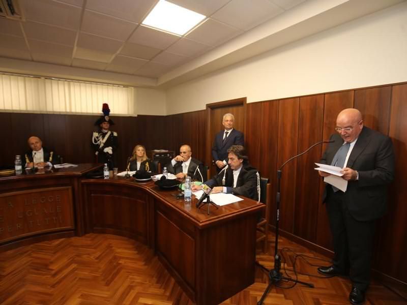 Oliverio alla Corte dei Conti: «Regione penalizzata dai ritardi dei Comuni»