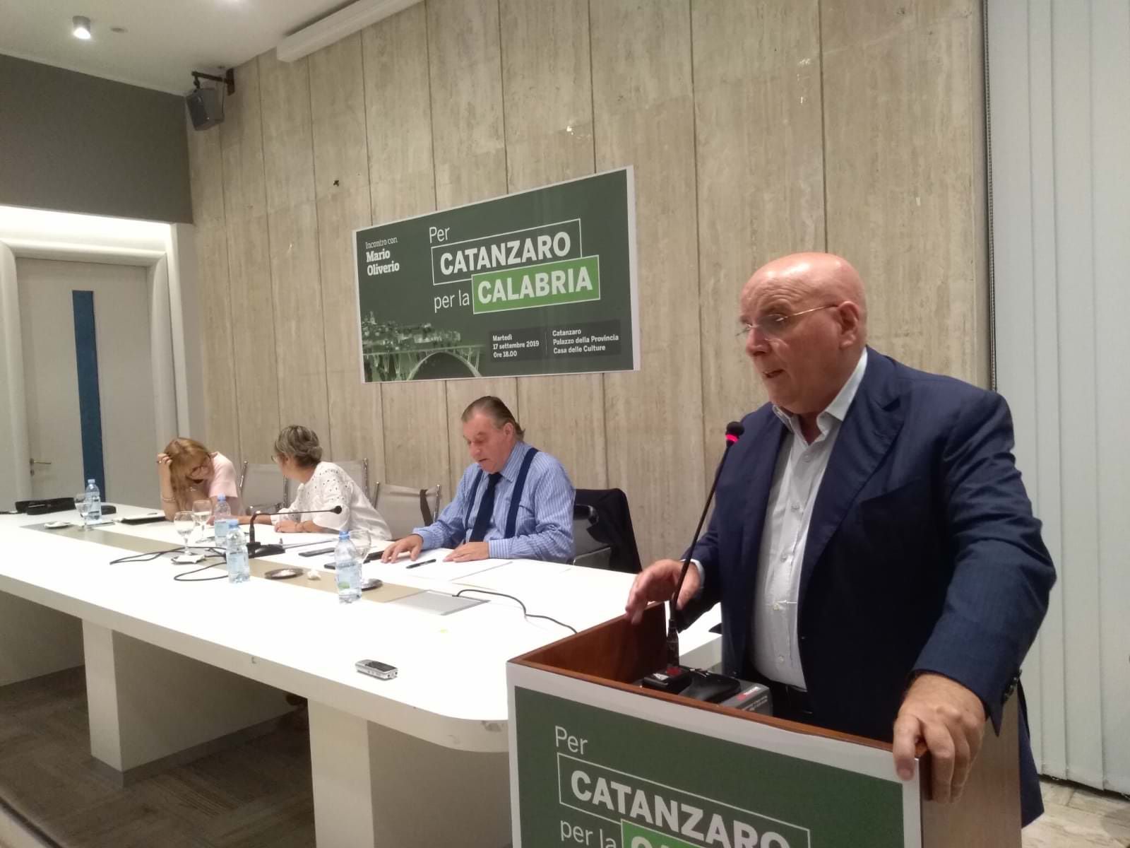 Oliverio: «Sono in campo per le Regionali, Graziano non è il Padreterno» – VIDEO