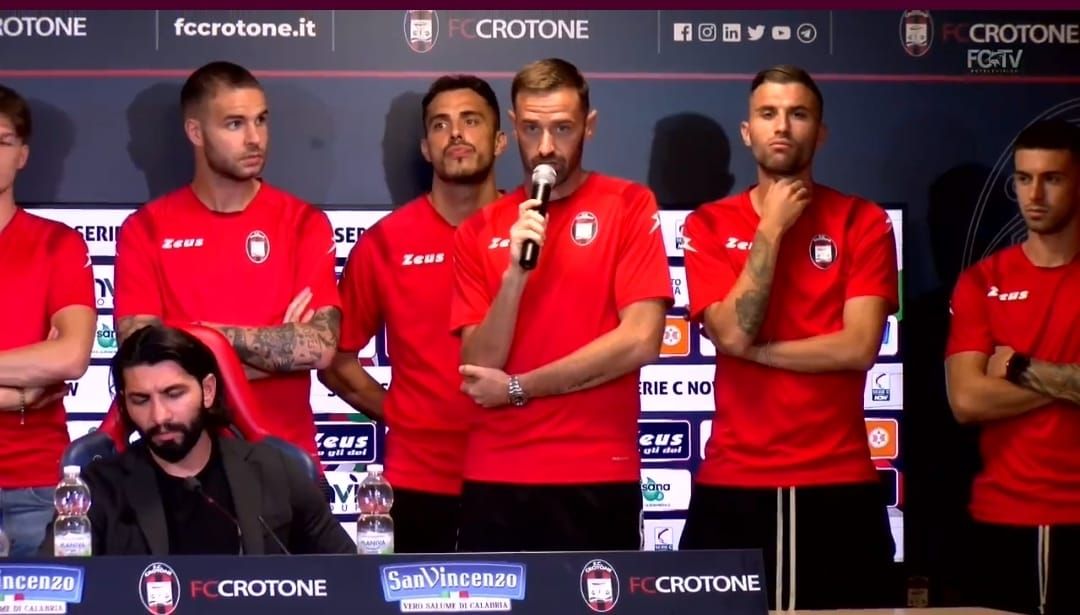 Clamoroso passo indietro del Crotone, Zauli torna in panchina