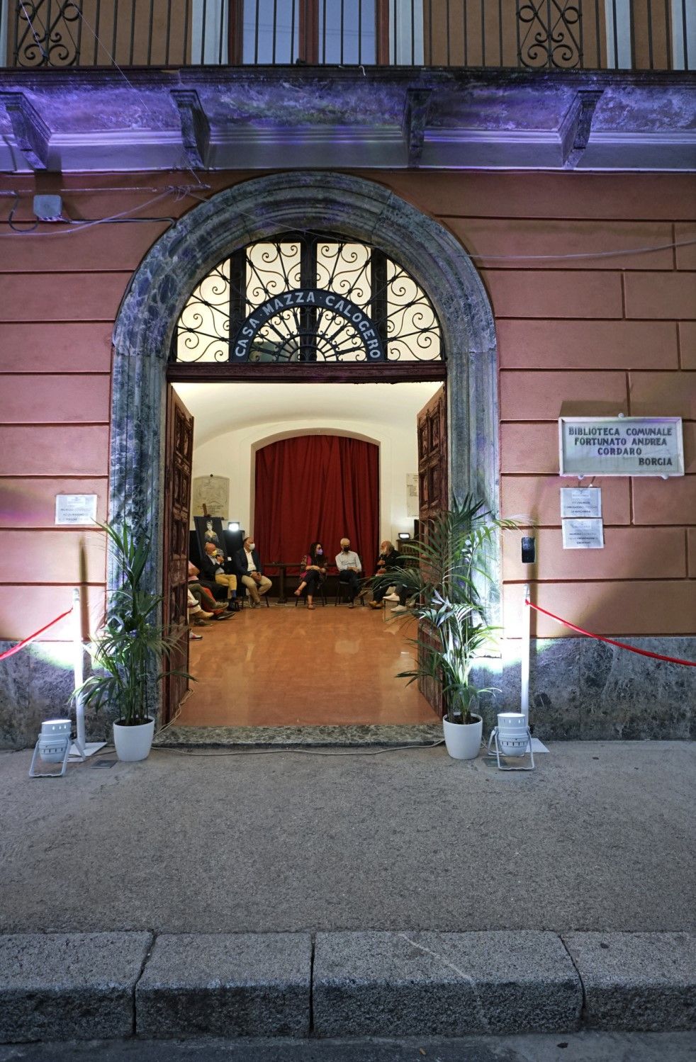 Borgia, “Portoni aperti di musica” a Palazzo Calogero