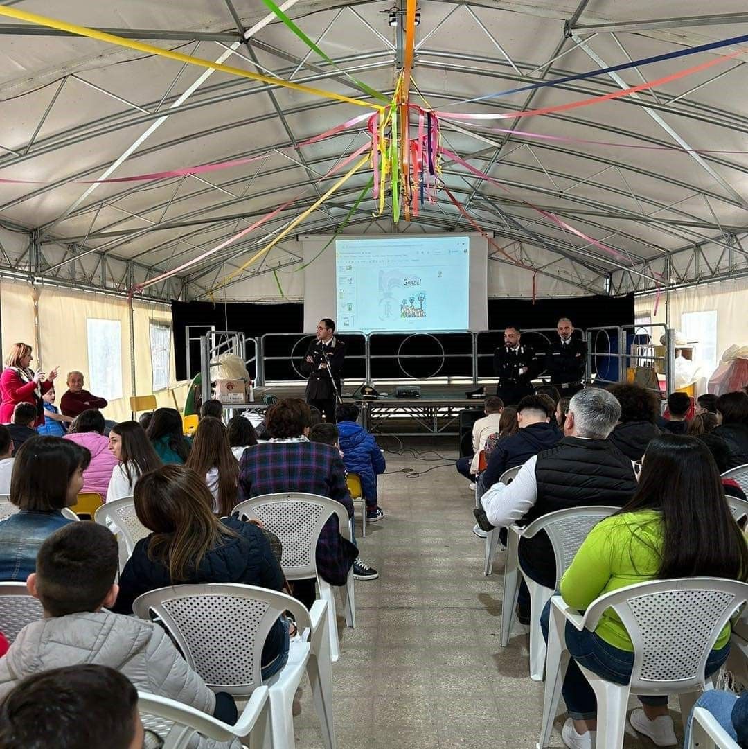 Contrasto al bullismo e al cyberbullismo, i carabinieri incontrano gli studenti a Malicucco