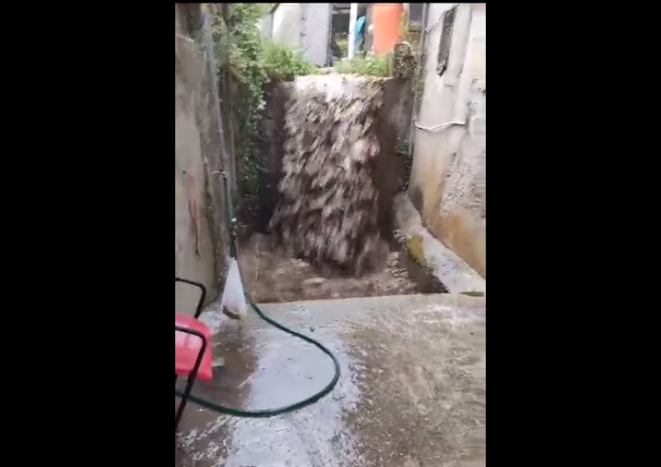 Inquinamento, il sindaco di Nicotera: «Ecco cosa succede dopo ogni precipitazione» – VIDEO