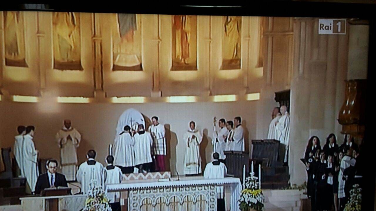 Le telecamere della Rai nel Duomo di Cosenza