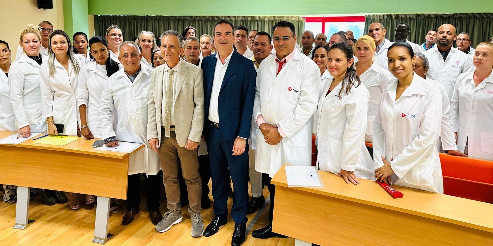 Medici cubani, Occhiuto ribadisce la bontà della scelta: «Grazie a loro non chiudiamo ospedali»