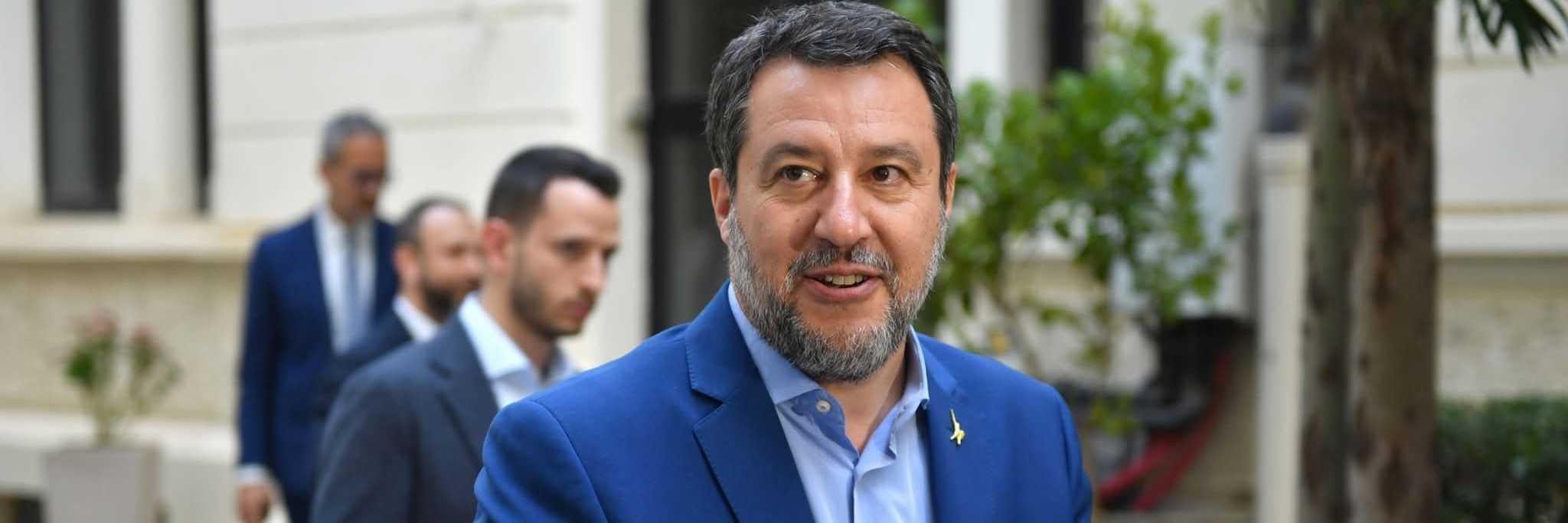Salvini: «Controlleremo che neanche un euro finisca alle mafie»