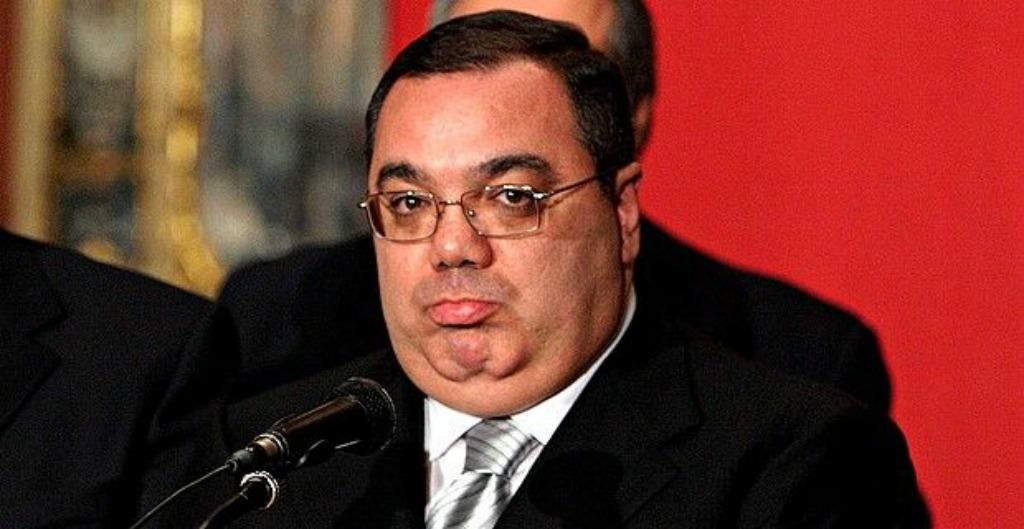 De Gregorio e le frequentazioni pericolose di Alberto Sarra