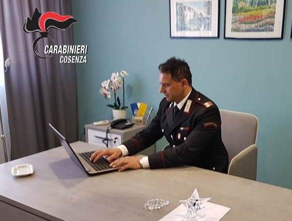 Cosenza, maltratta e aggredisce la madre, arrestato 47enne