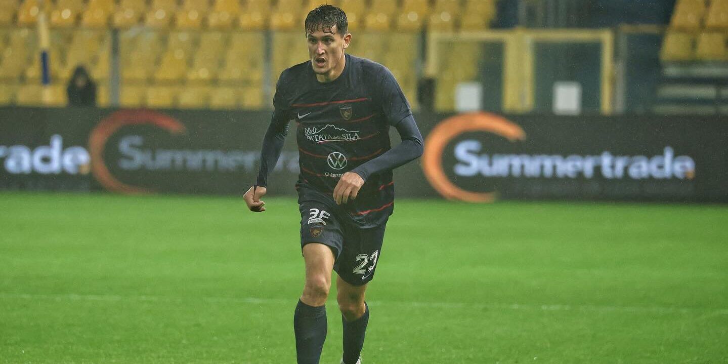 Derby, multe salate per Cosenza e Catanzaro. Tre calciatori rossoblù fermati per un turno