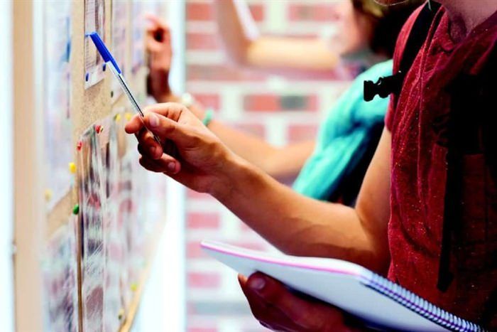 «Fondi agli universitari fuori sede, troppi ritardi»