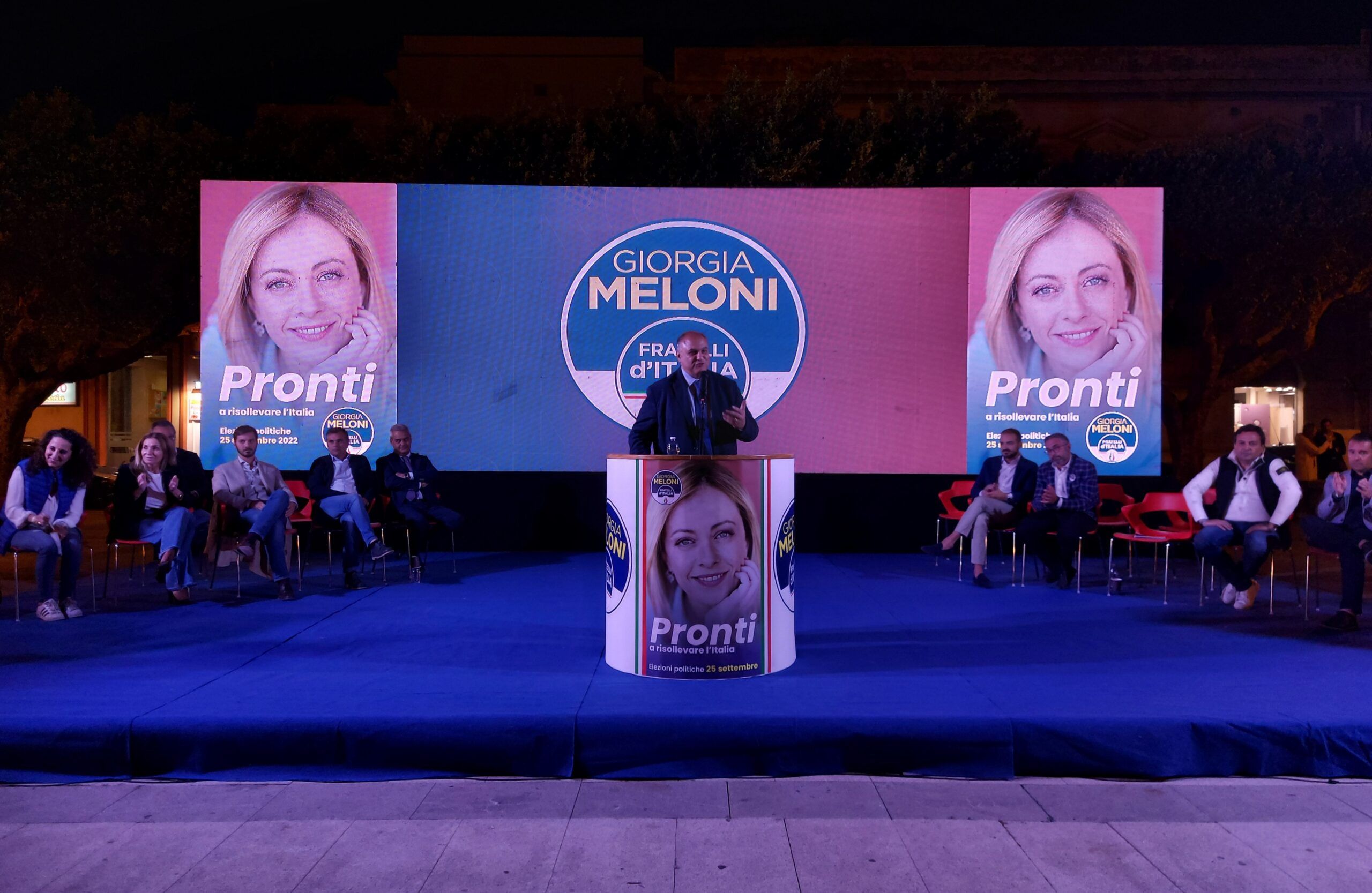 Locri, Fratelli d’Italia chiude la campagna elettorale. «La vera sfida si gioca con i calabresi che sono rimasti qui»