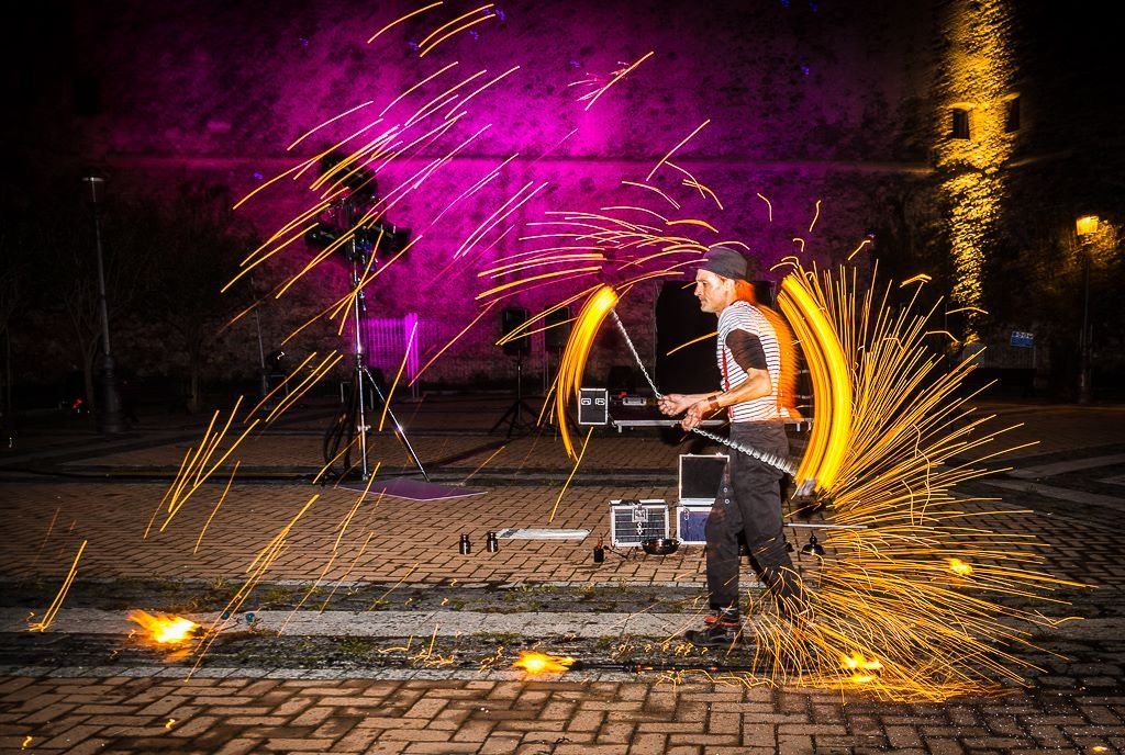 I clown del "Calabria Buskers" salutano Reggio.