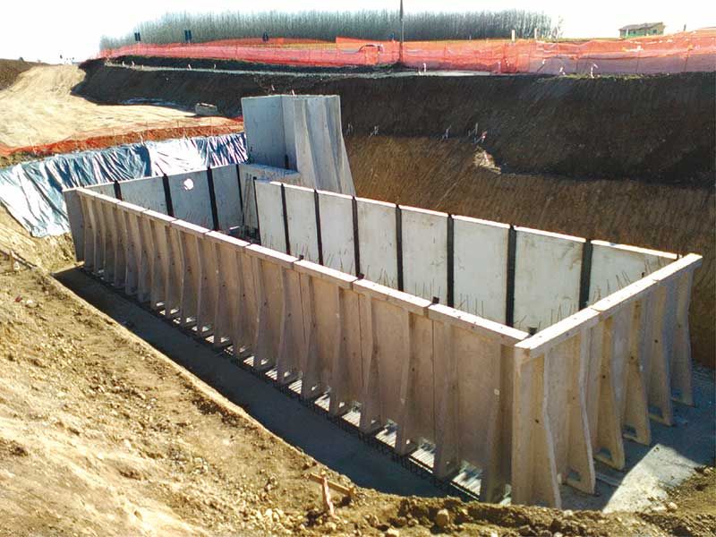 Crotone, la vasca anti-alluvioni non si farà. Storia di 25 anni (e 1,7 milioni) persi