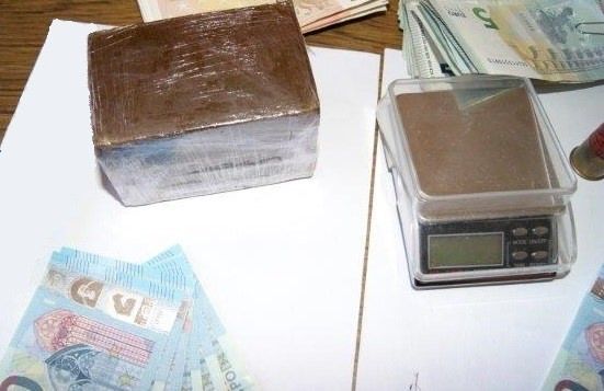 Droga, munizioni e banconote false: un arresto a Roggiano