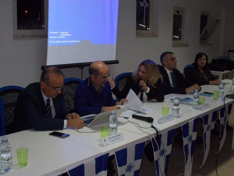 Porto di Reggio, Russo: «Ci sono i soldi per potenziarlo»