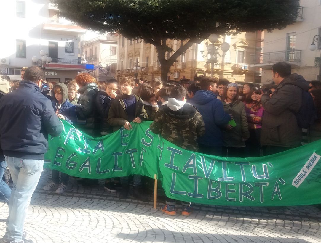 STIGE | Crotone in piazza a sostegno dei magistrati
