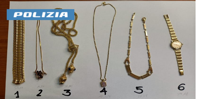 Anziana truffata e rapinata a Reggio Calabria, due arresti