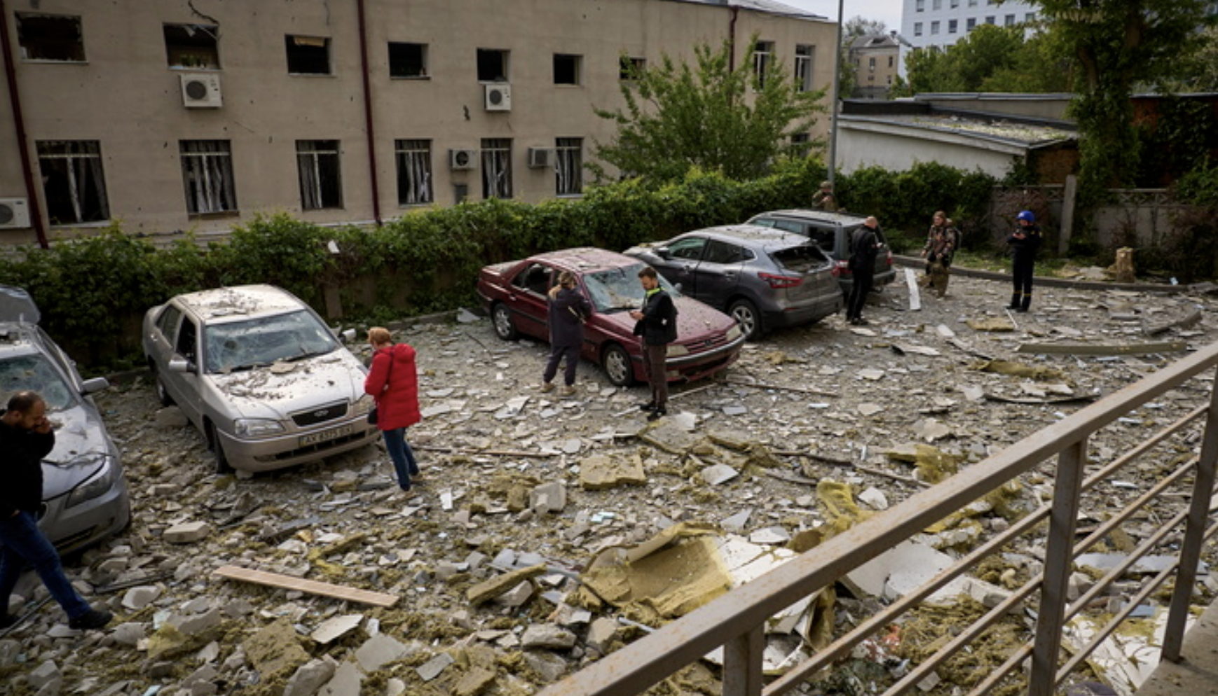 Kiev sotto attacco nella notte, almeno 8 morti e decine di feriti