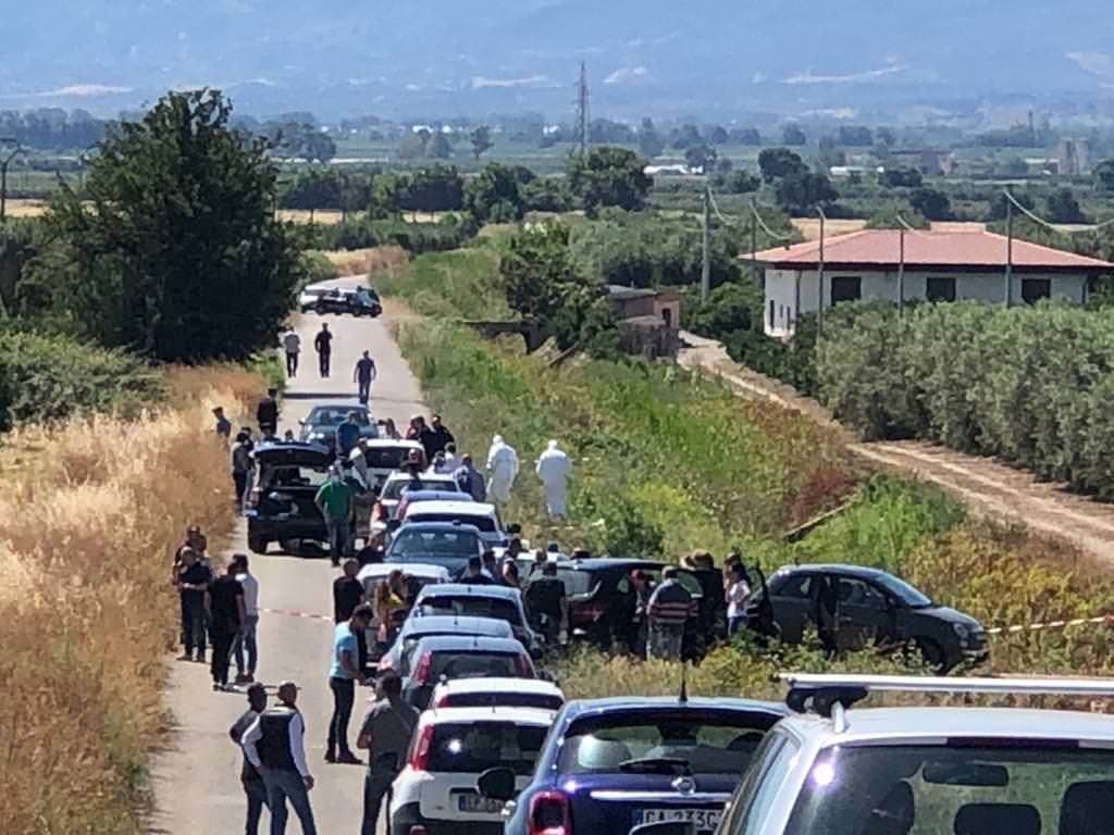 Cassano, Francesco Elia giustiziato da 4 colpi di kalashnikov. Era il figlio del boss Alfredo – VIDEO