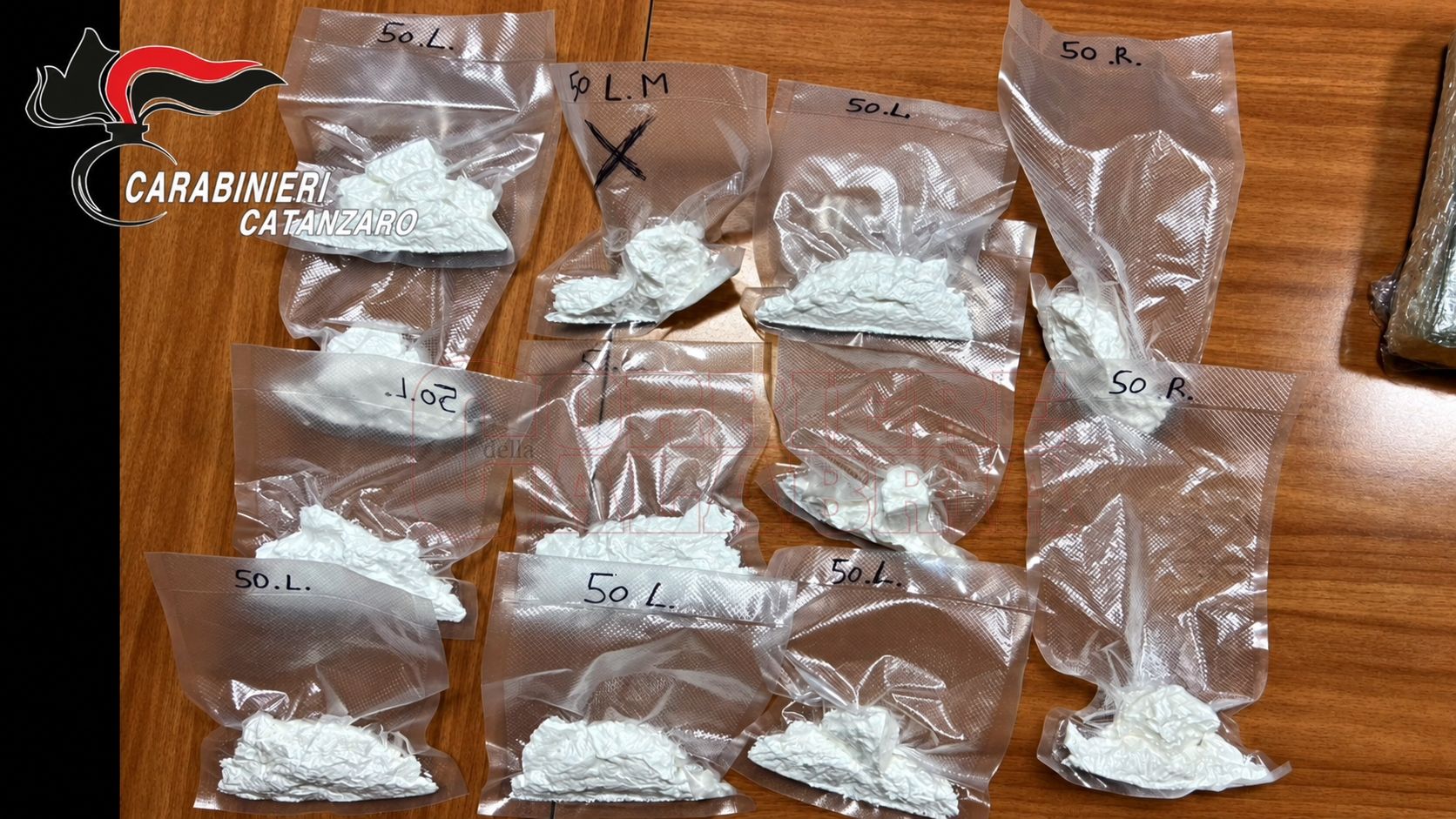 «Sono pezzi grossi della ’ndrangheta», lo spaccio di droga nel Catanzarese e i contatti di De Santis. «Non si coglioneggia»