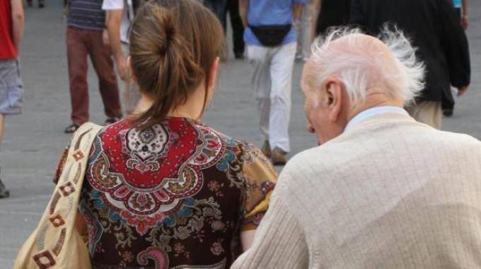 Tenta di violentare la badante, arrestato 85enne di Altomonte